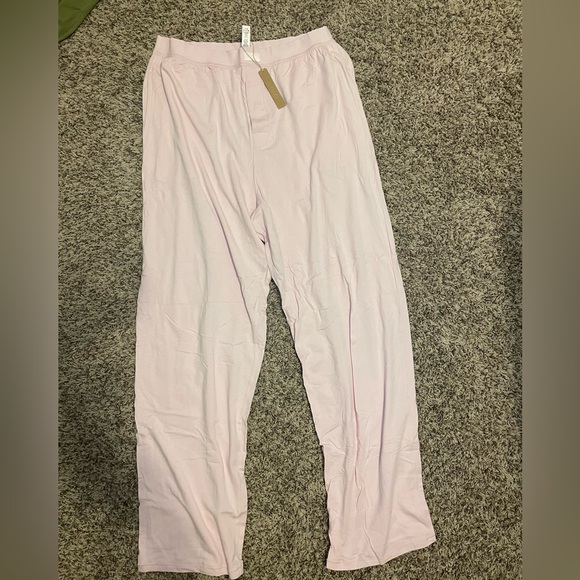 SKIMS Pants - Skims boyfriend loose pant